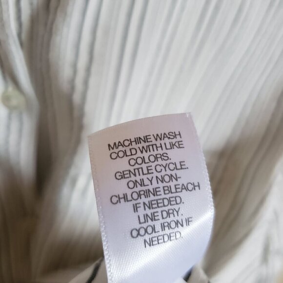 J.Jill Striped Textured Long Sleeve Top Button Up Side Slits Cream/Black Size S - Picture 11 of 11